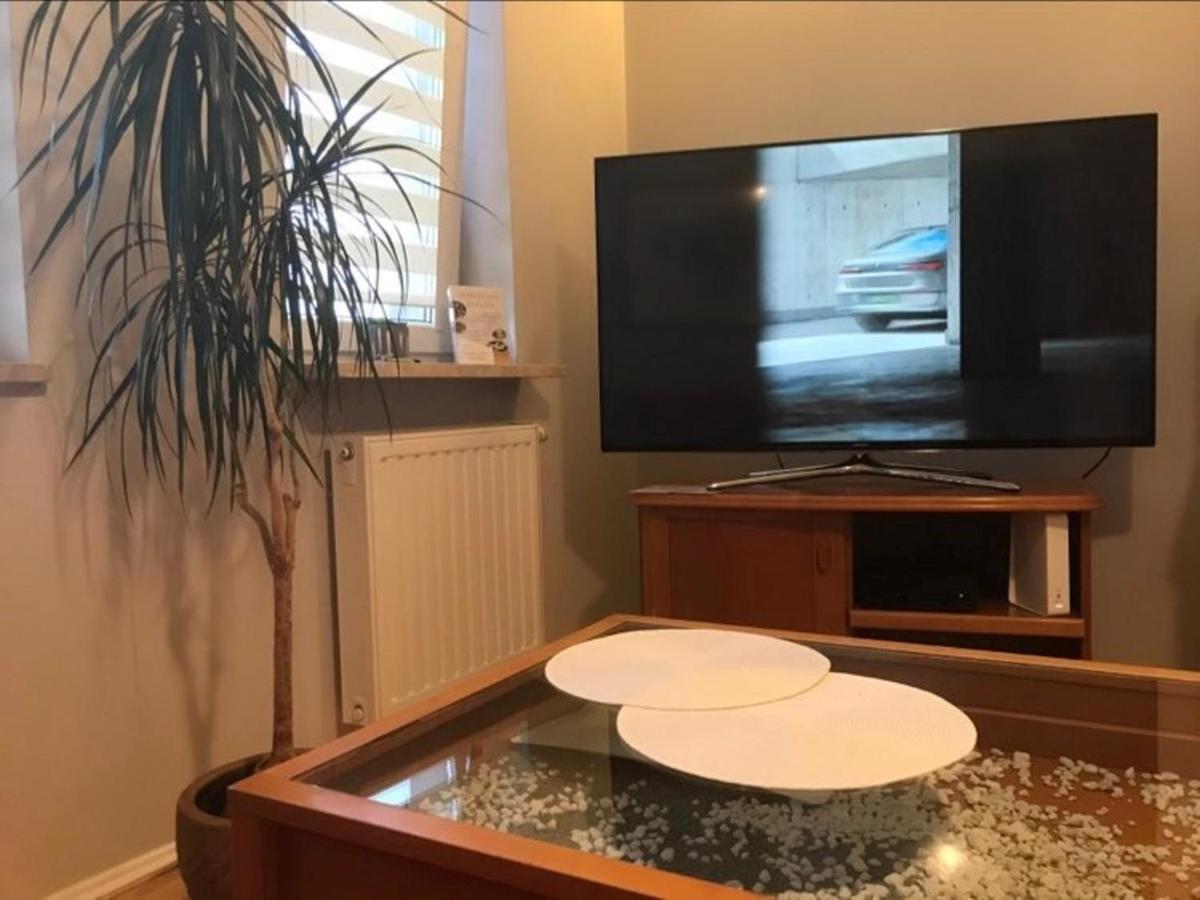 Apartament "Cleopatra 3" Z Miejscem Parkingowym, Faktury Vat Kielce Exterior photo